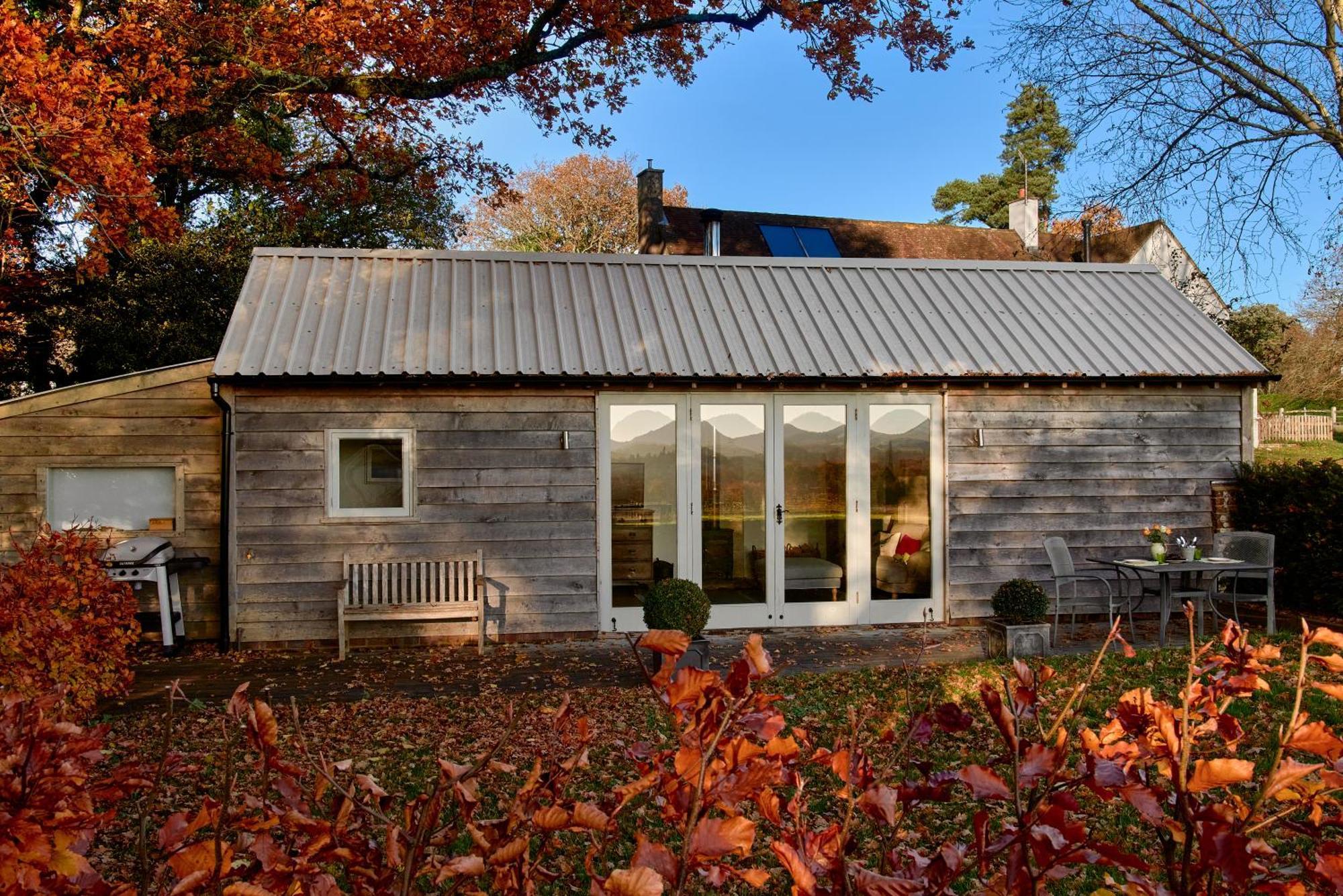 Stunning Cabin With Incredible Views Near Goodwood Rogate Exterior foto